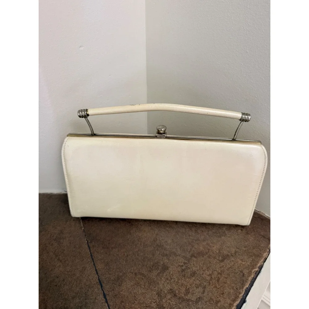 Vintage 60s Cream Faux Leather Embroidered Rose Floral Clutch Handbag Kiss Lock